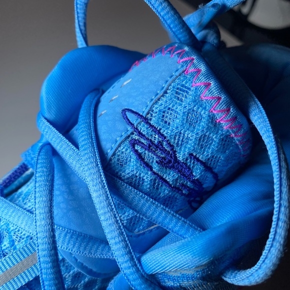 Nike Vibrant Blue and White Athletic Shoes - Picture 8 of 13